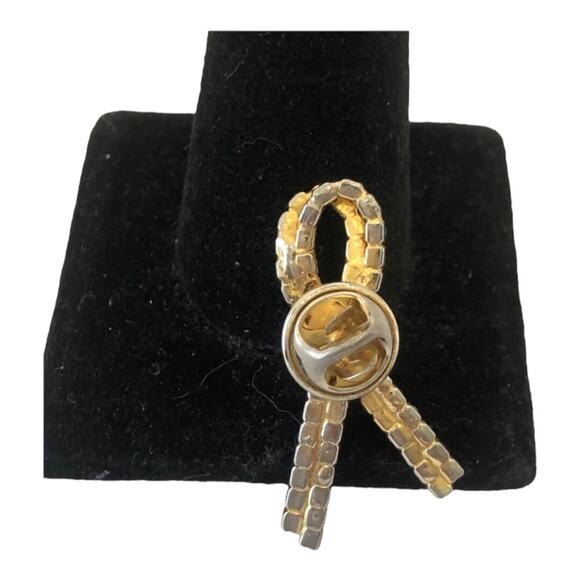 Rhinestone Goldtone Patriotic Ribbon Brooch Red White Blue Ribbon Pin USA - Picture 9 of 9